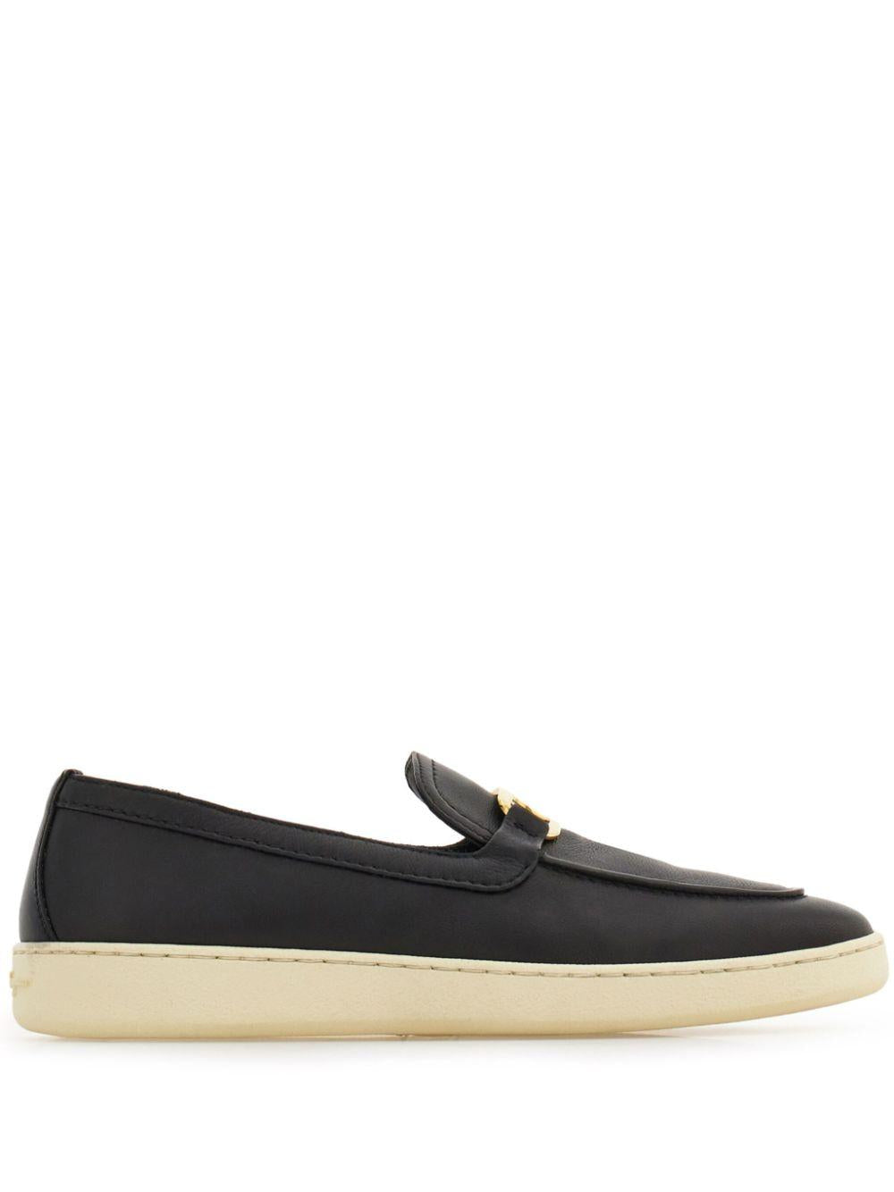 New Vara buckle loafers<BR/><BR/><BR/> CRIO 775026NERO FERRAGAMO
