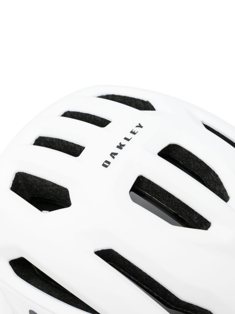 Aro3 Allroad helmet<BR/> FOS901295 11J OAKLEY