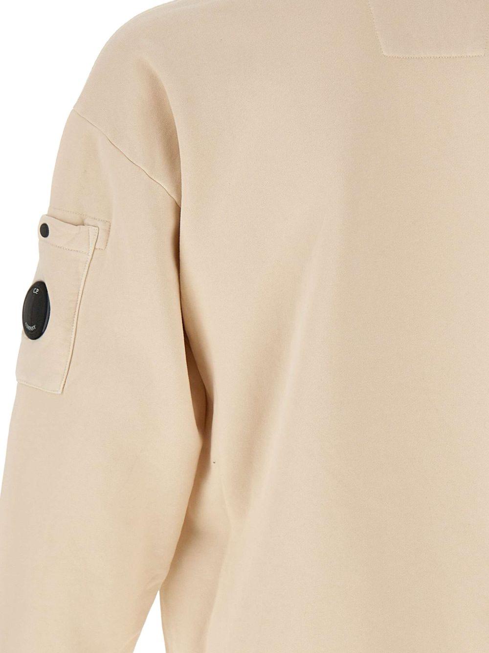 Brushed and Emerized Diagonal Fleece Boxy Crewneck Sweatshirt 19CMSS058A 006372G402 C.P. COMPANY