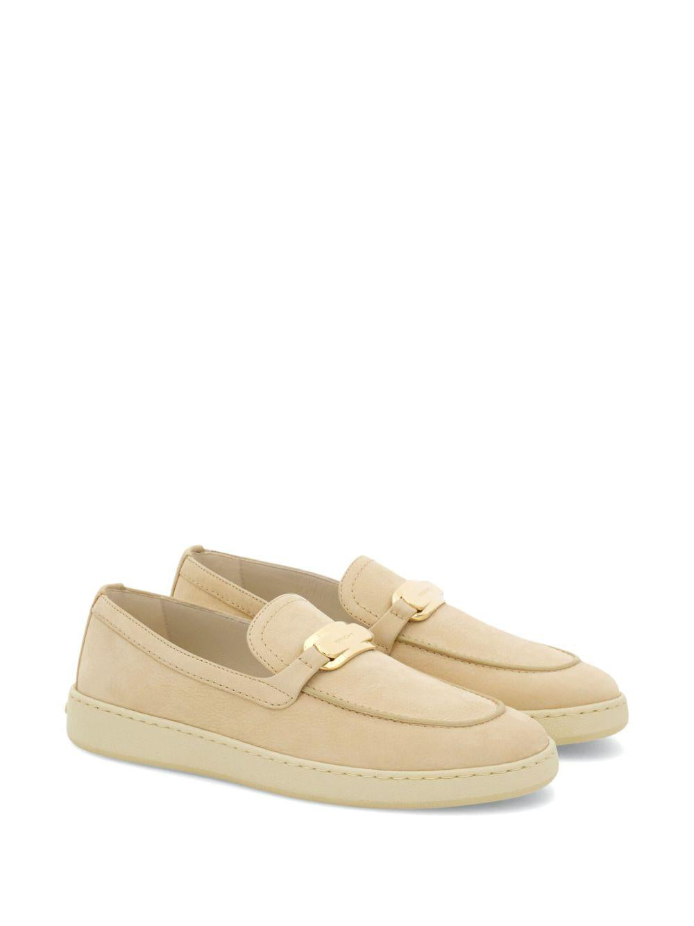 New Vara loafers<BR/><BR/><BR/> CRIO 779039DESERT MASCARPONE FERRAGAMO