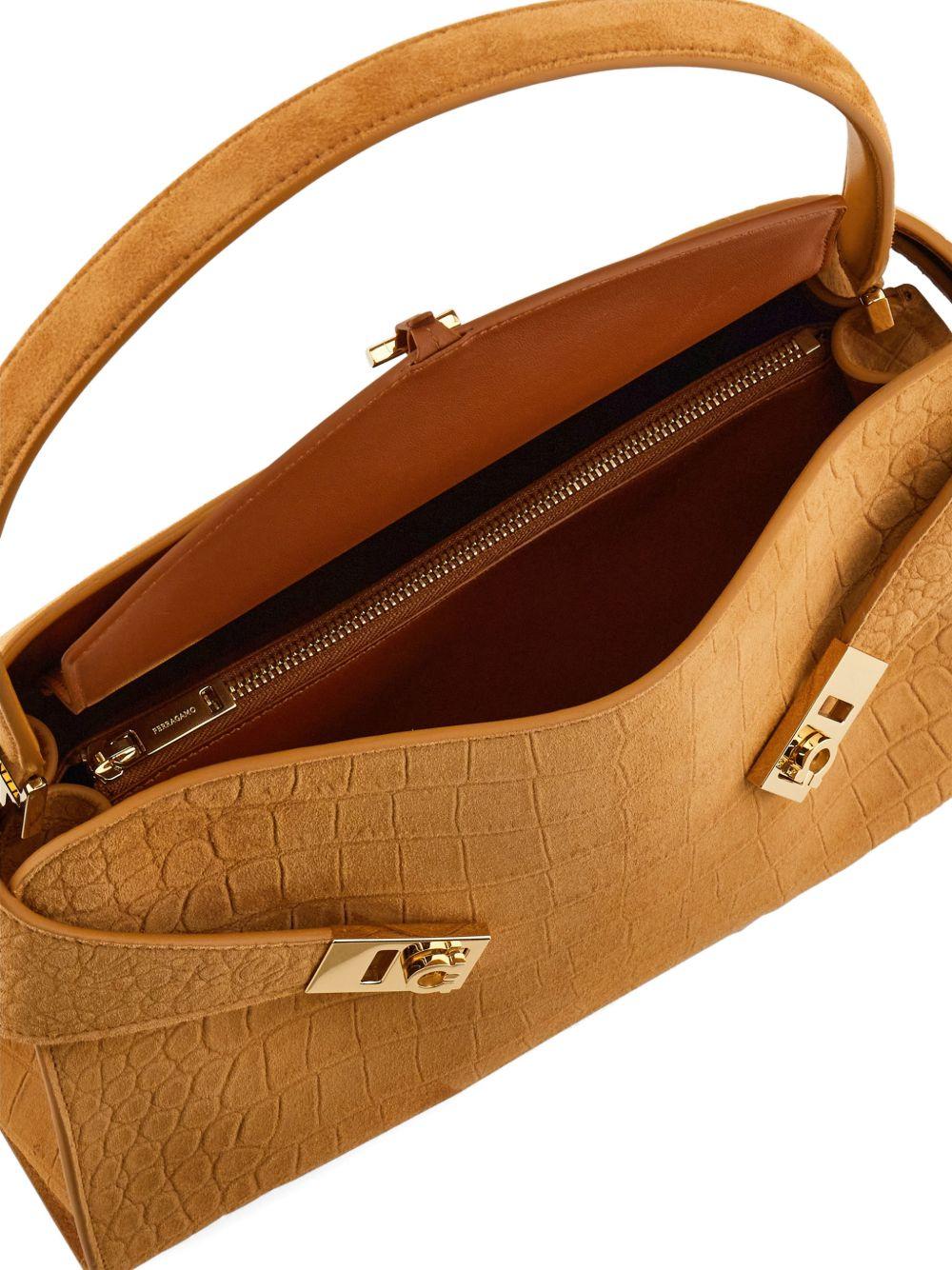 Hug soft shoulder bag (M) 219816 HUG SH S 792869NATURALE 6 FERRAGAMO