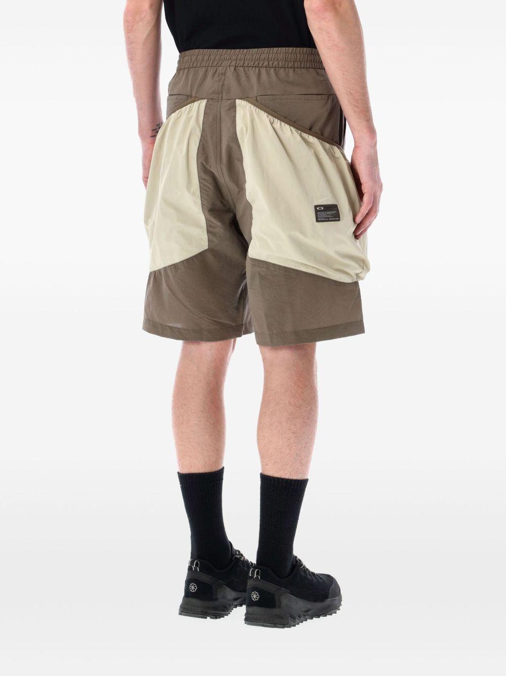 Shorts with contrasting pockets FOA407593 279 OAKLEY