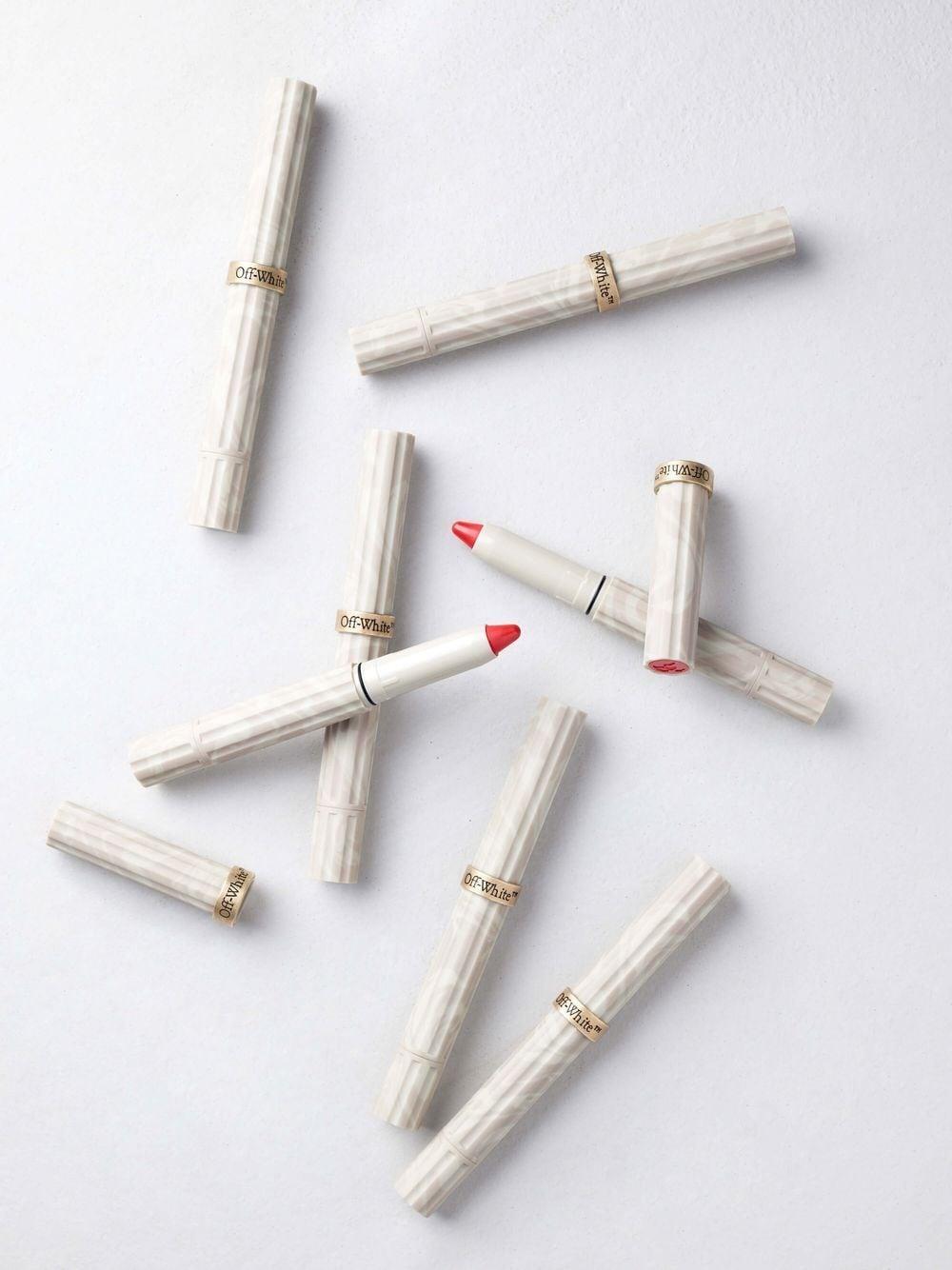 Red Face & Body Solid Pigment crayon IM SIGNAL OFF-WHITE