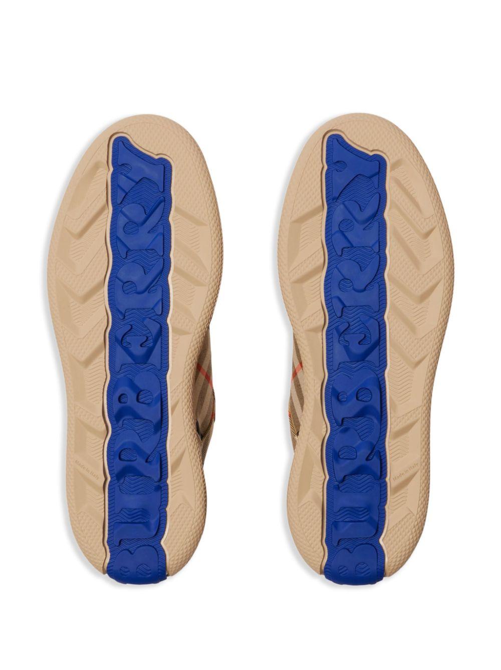 Terrace checked canvas sneakers<BR/><BR/><BR/> 8095276 B9368 BURBERRY