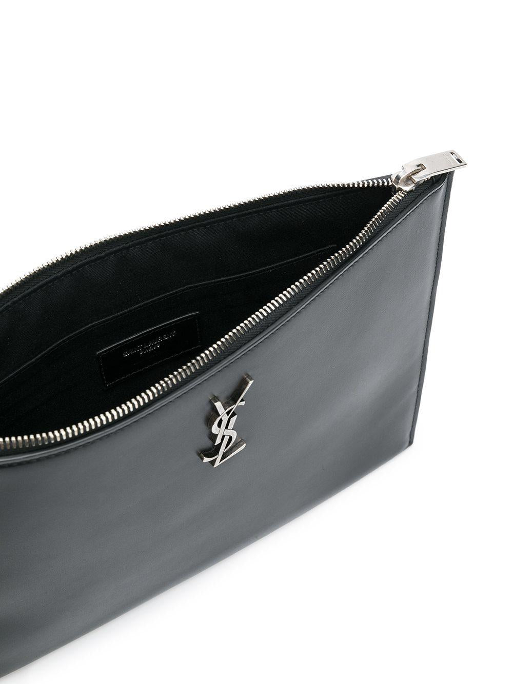 Custodia per tablet Monogram in pelle 4532490SX0E 1000 SAINT LAURENT