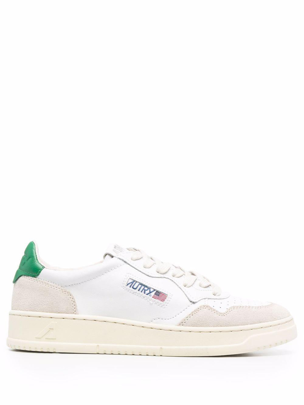 Medalist Low Sneakers in White Leather and Beige Suede AULM LS23WHT/AMAZ AUTRY