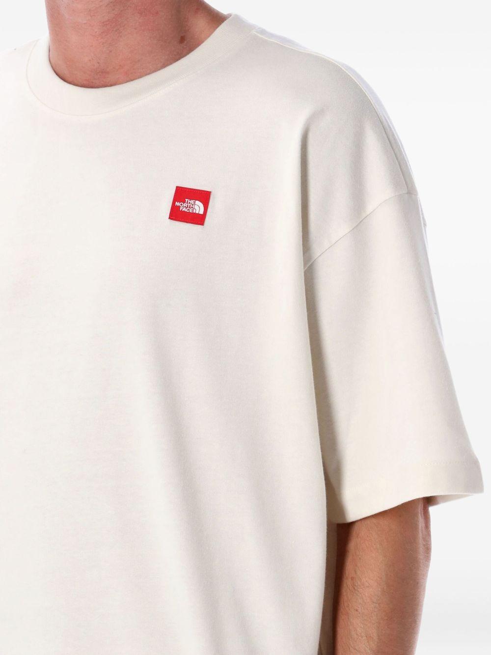 T-Shirt Tnf Red Box<BR/>The North Face® Red Box NF0A8EG5 QLI1 THE NORTH FACE