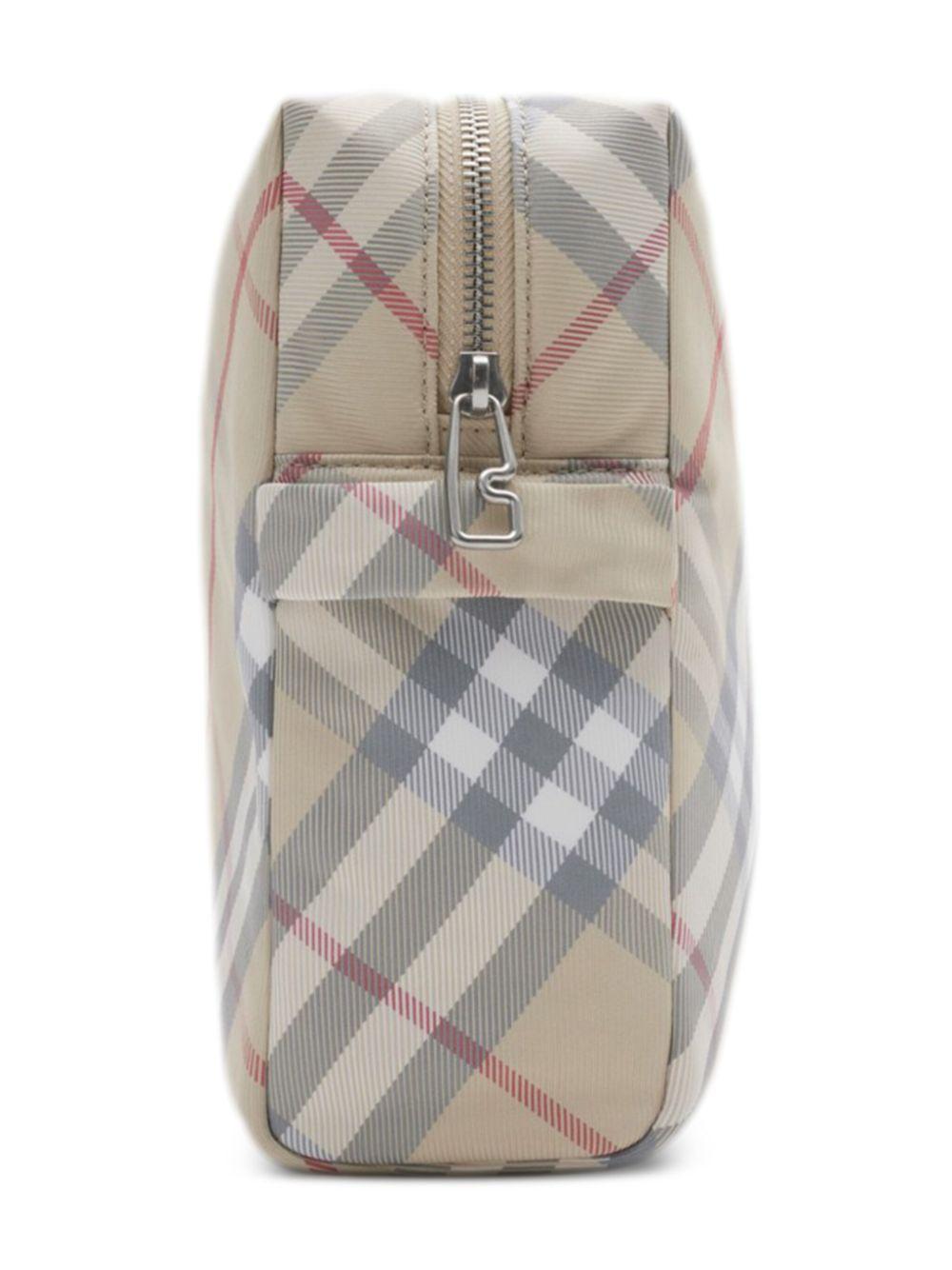 Check changing pouch<BR/><BR/><BR/> 8103876 A2205 BURBERRY KIDS