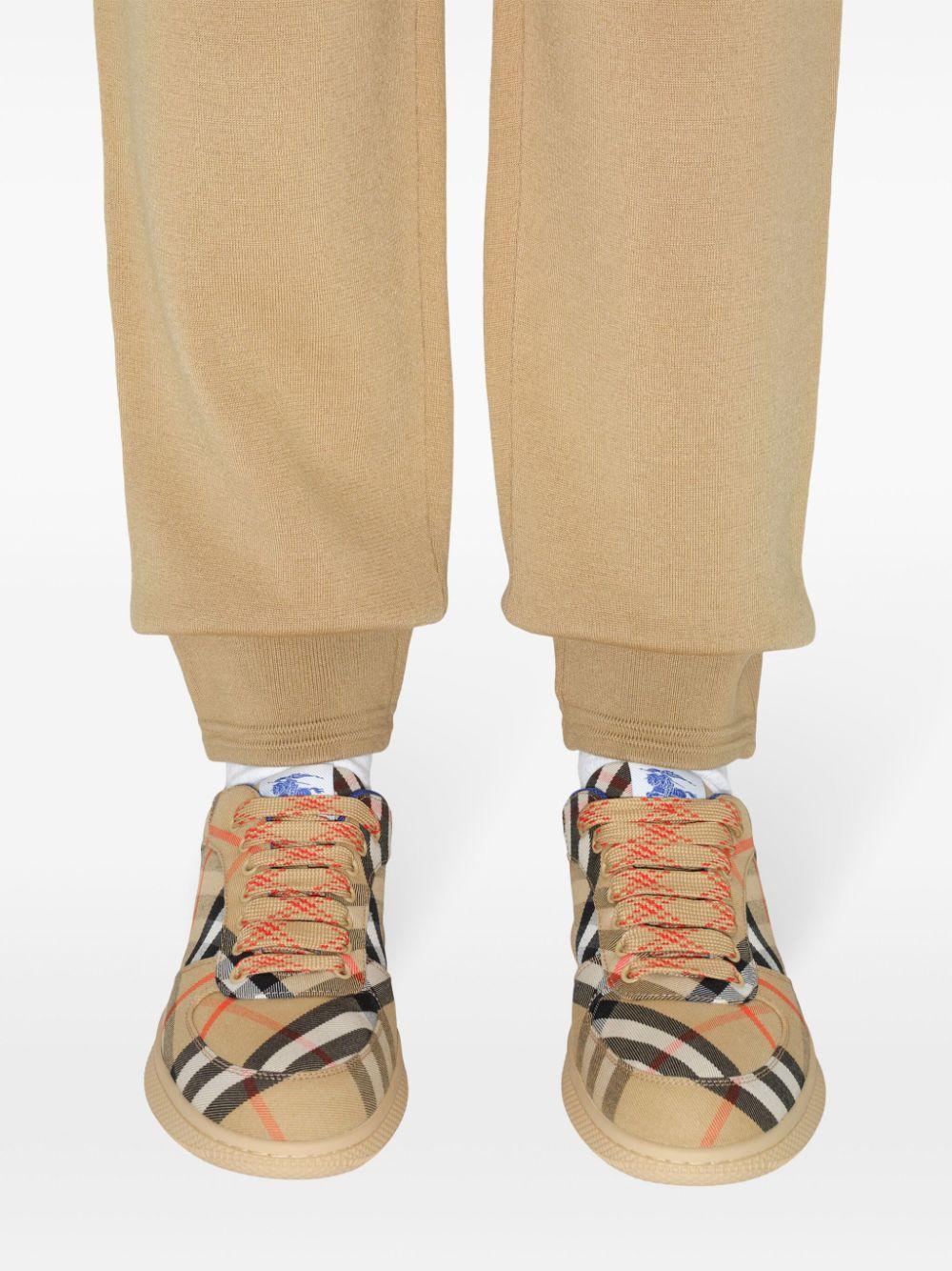 Terrace checked canvas sneakers<BR/><BR/><BR/> 8095372 B9368 BURBERRY