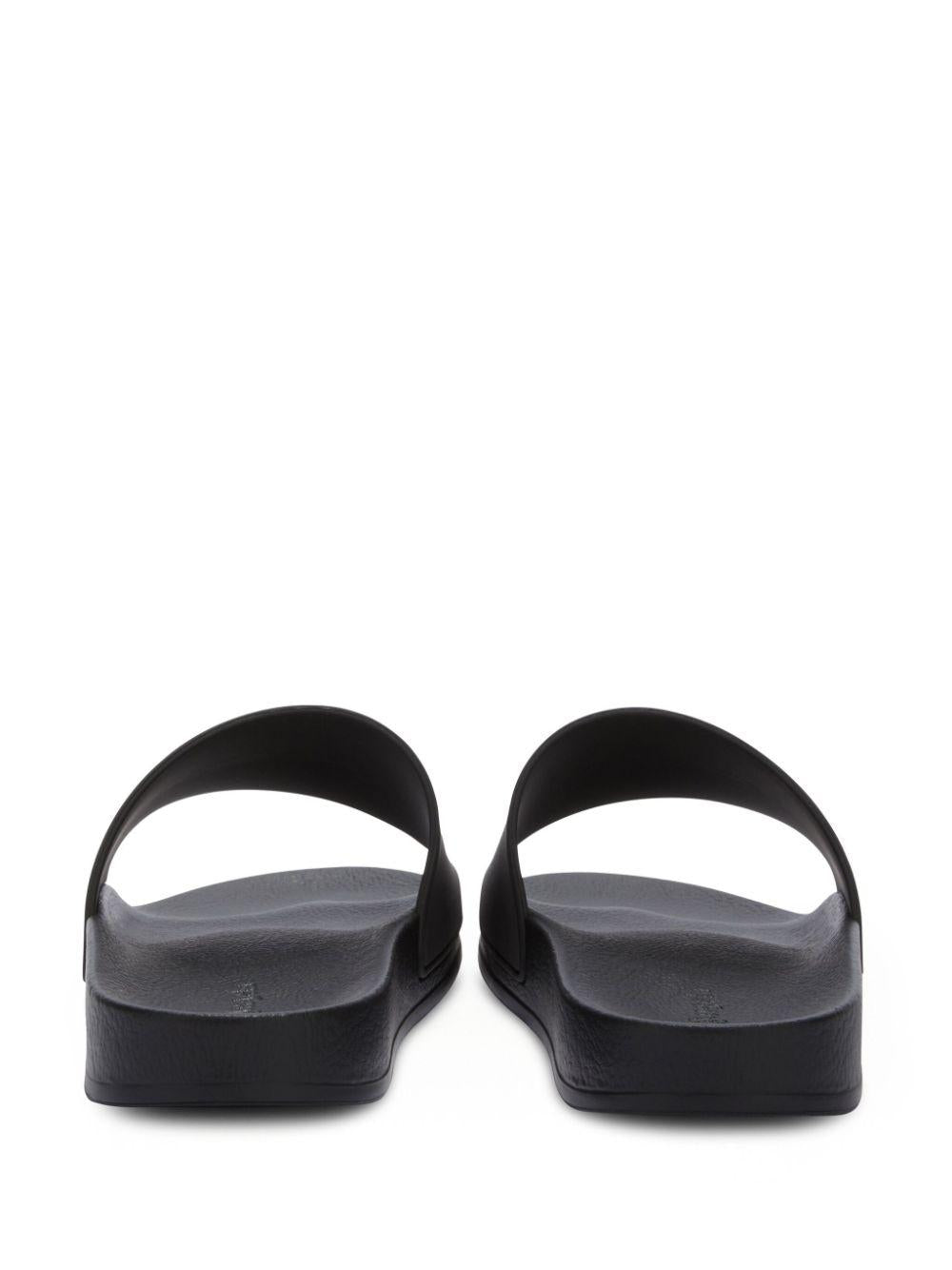 Logo-embossed pool slides<BR/><BR/><BR/> PMIC010C99MAT001 1001 PALM ANGELS
