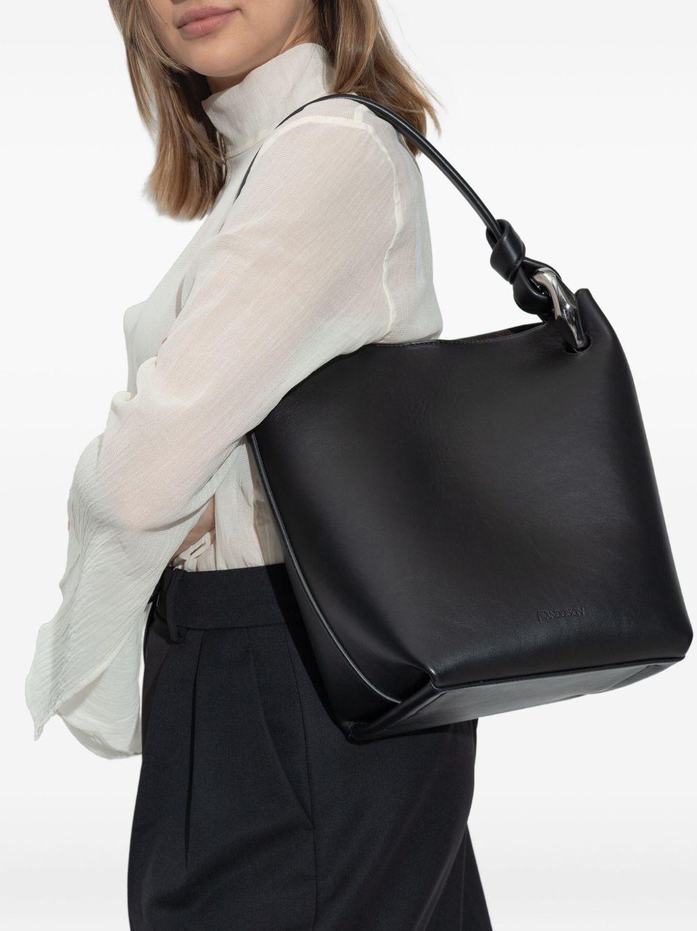 Corner bucket <BR/> HB0738 LA0232999 JW ANDERSON