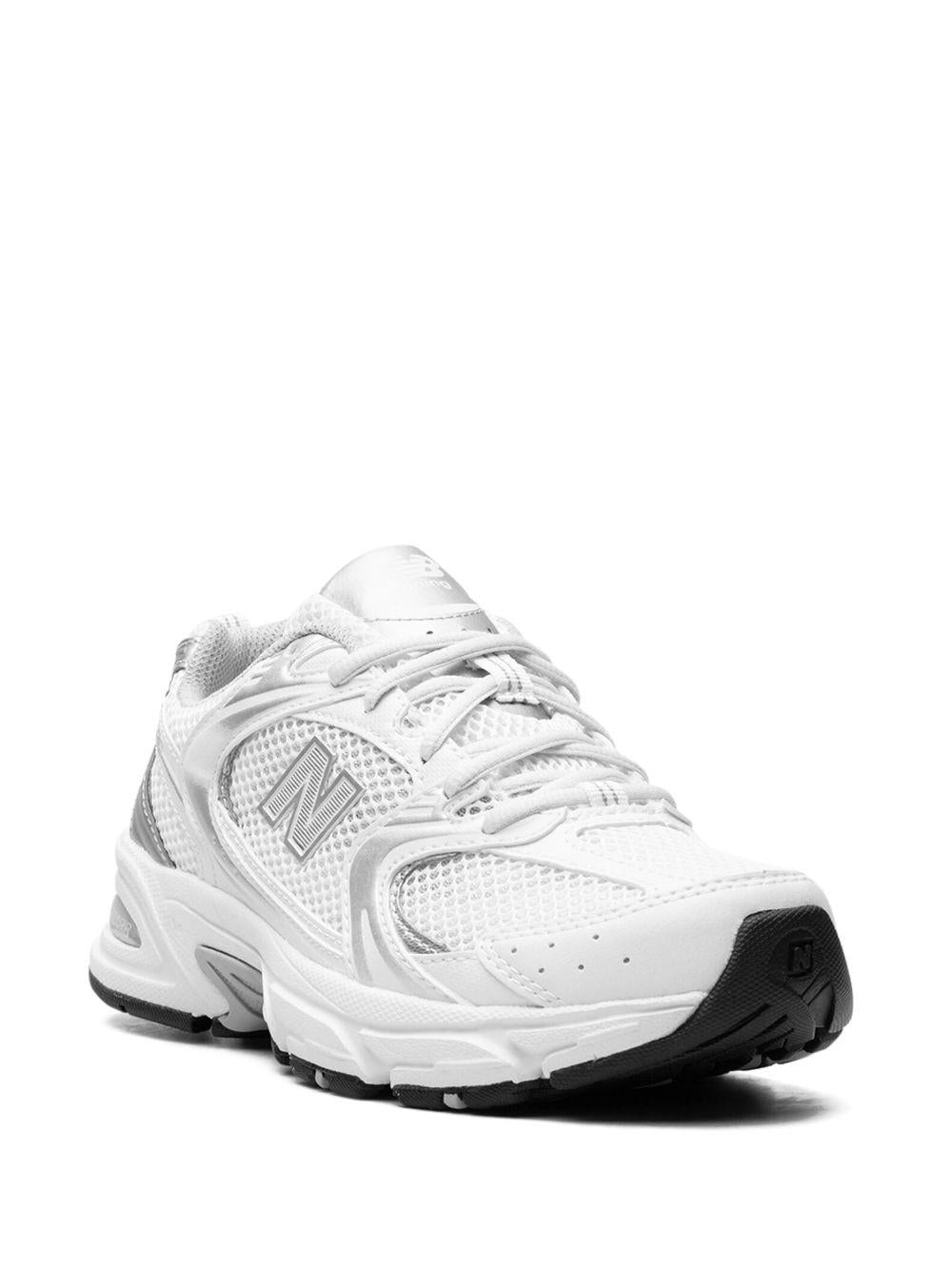 530 low-top sneakers<BR/><BR/><BR/> MR530EMA WHITE/SILVER NEW BALANCE