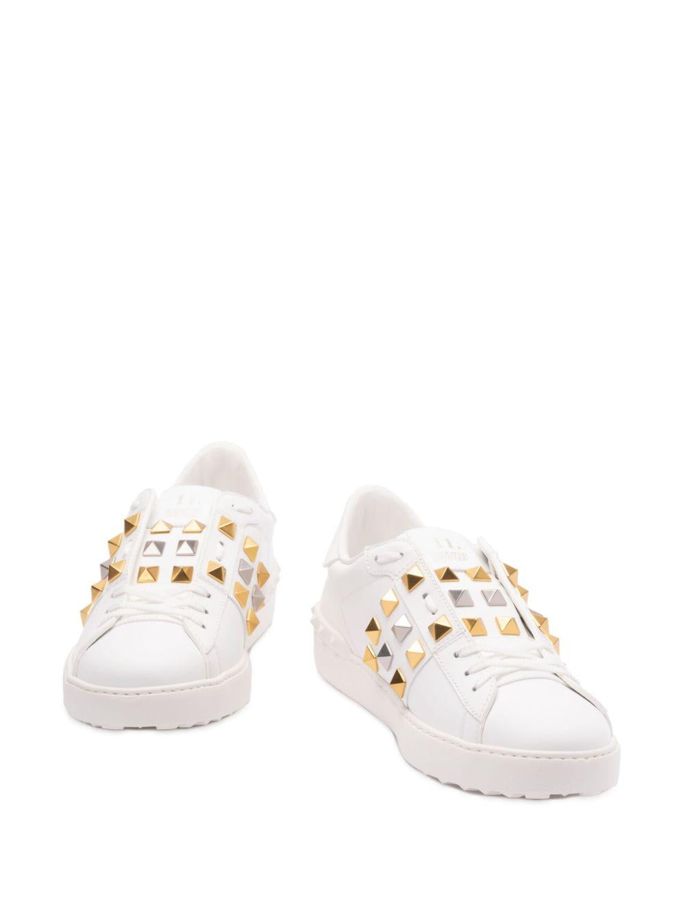 Rockstud Untitled sneakers<BR/><BR/> 6Y2S0931GDL RJJ VALENTINO GARAVANI