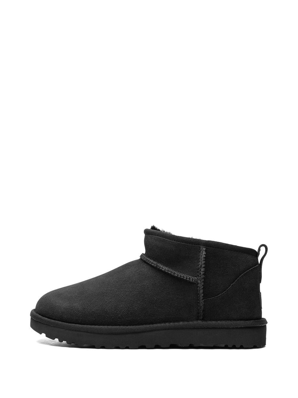 Classic Ultra Mini boots 1116109 BLK UGG