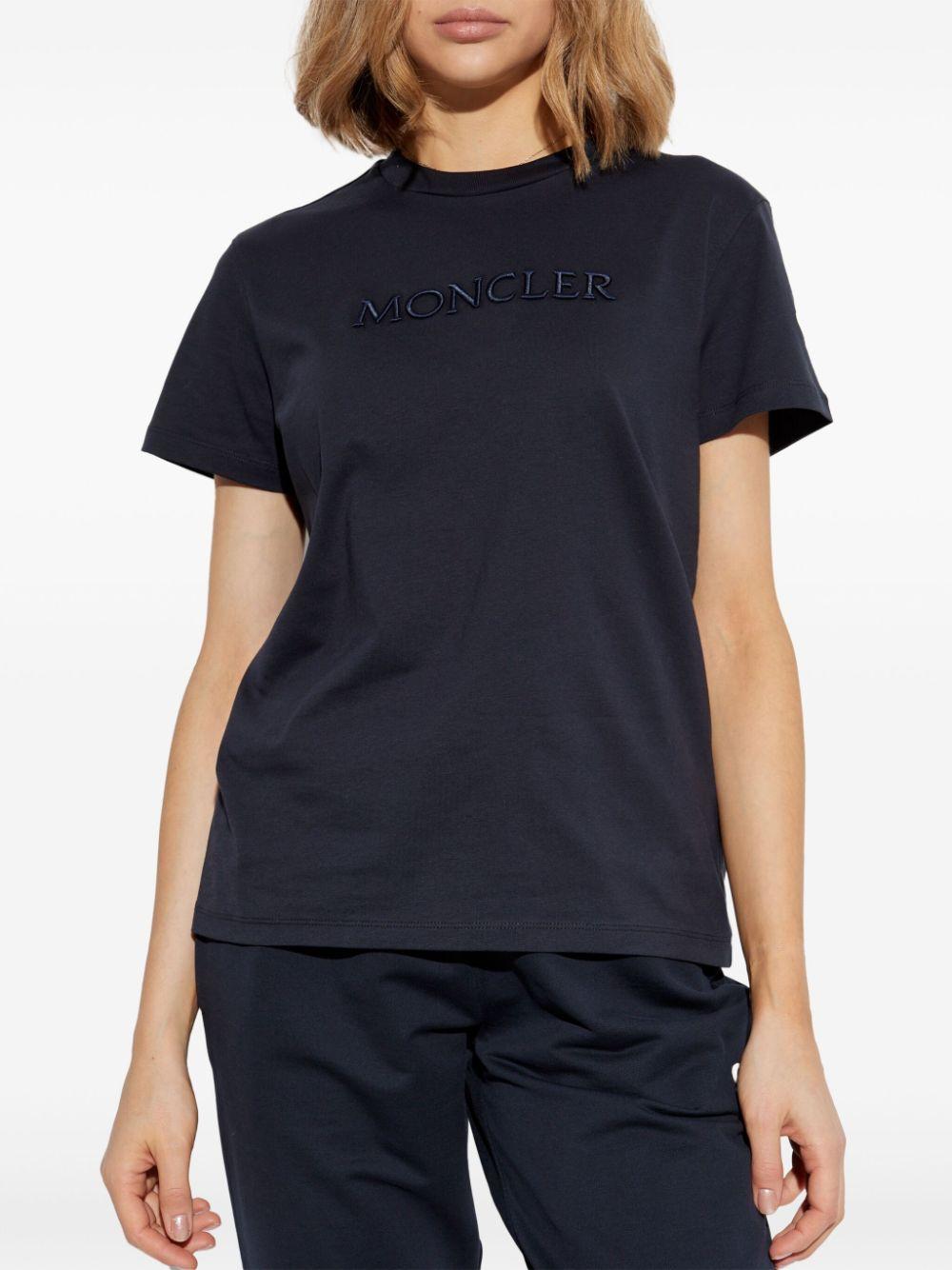 Embroidered tonal logo T-Shirt<BR/> K10938C00008 89AUO778 MONCLER