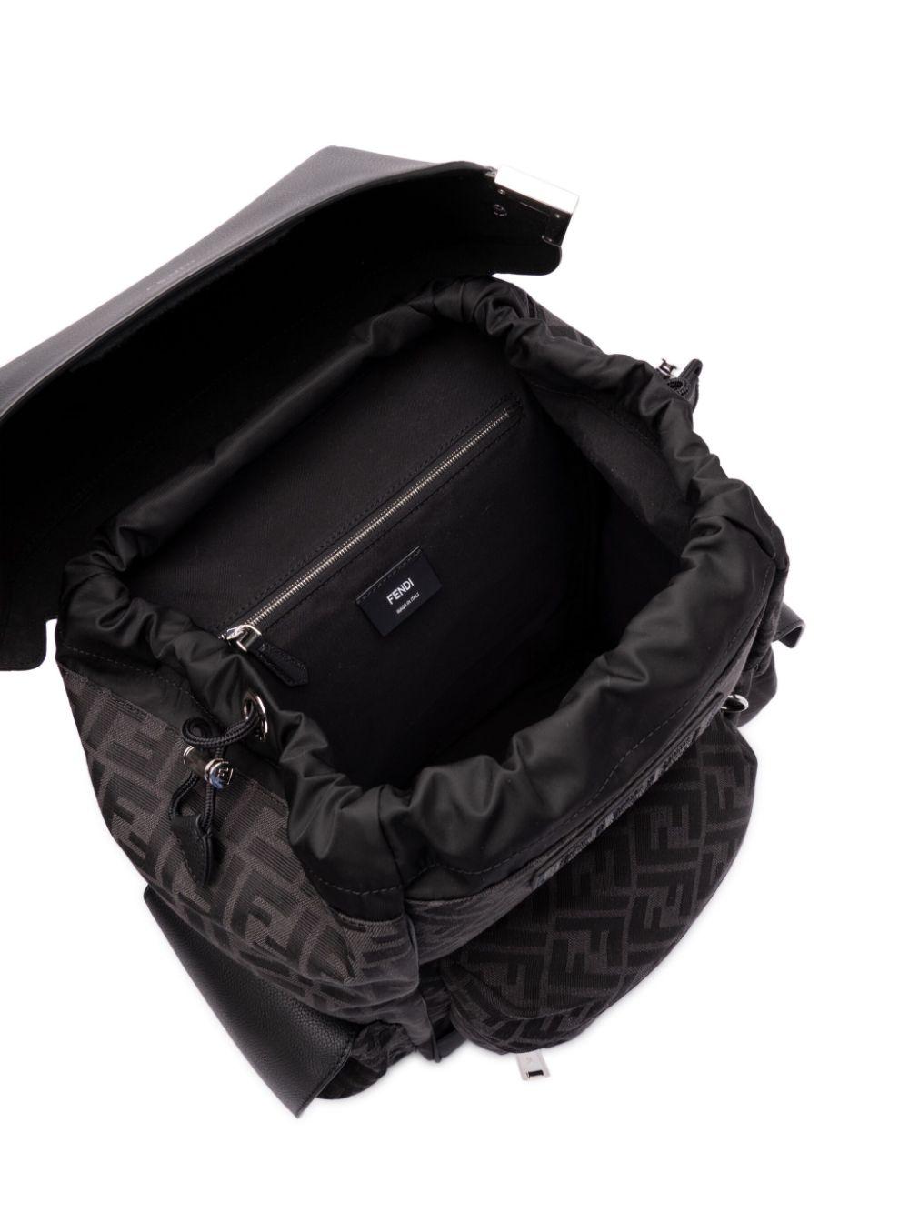 Fendi Drive backpack<BR/><BR/><BR/> 7VZ084 ASLEF0R2K FENDI