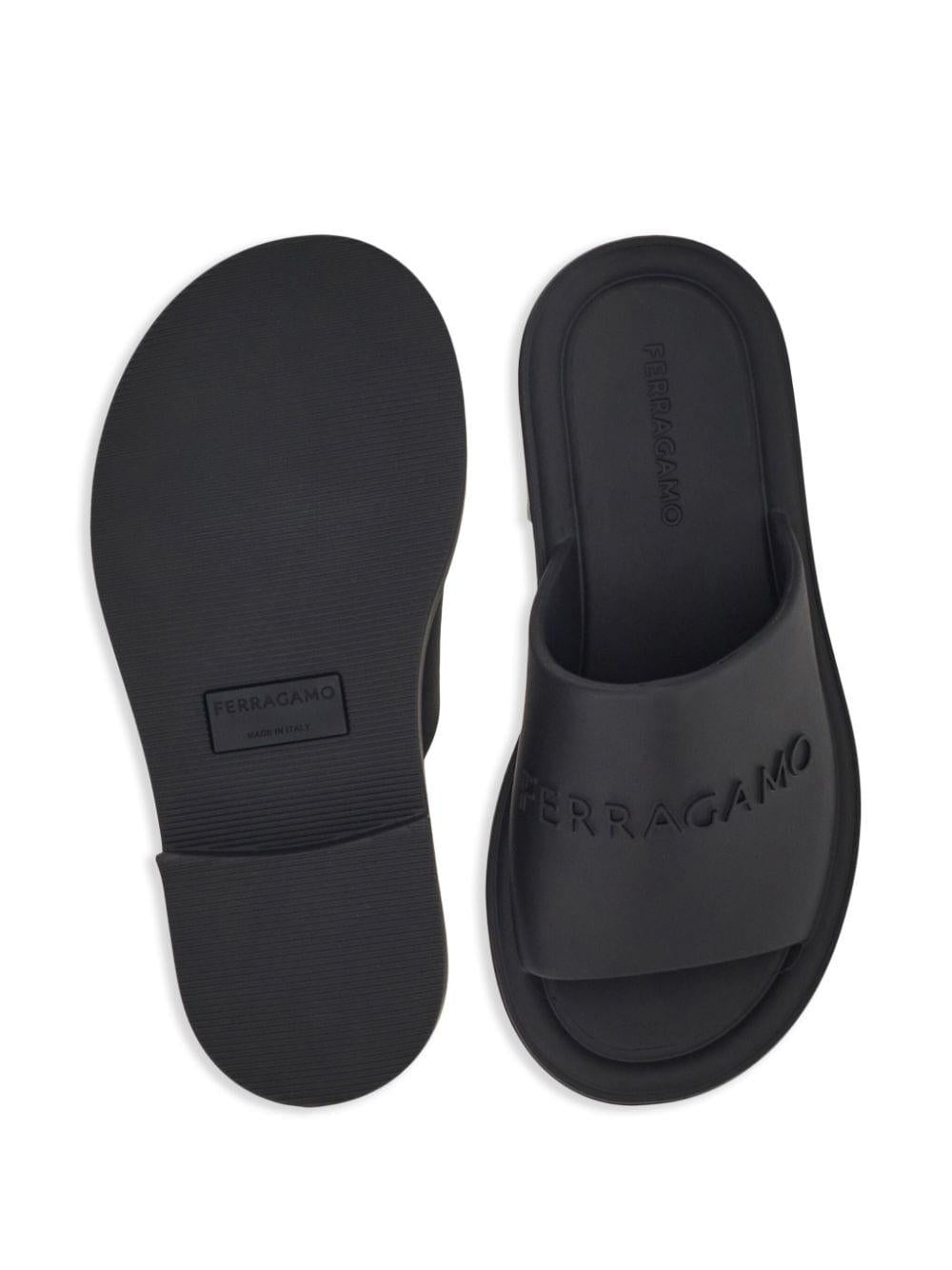 Logo-embossed sandals GIUNEVA 021678NERO FERRAGAMO