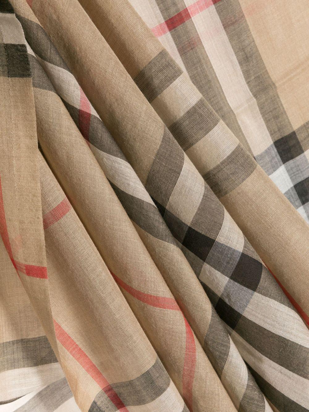 Checkered scarf 8078779 A7026 BURBERRY