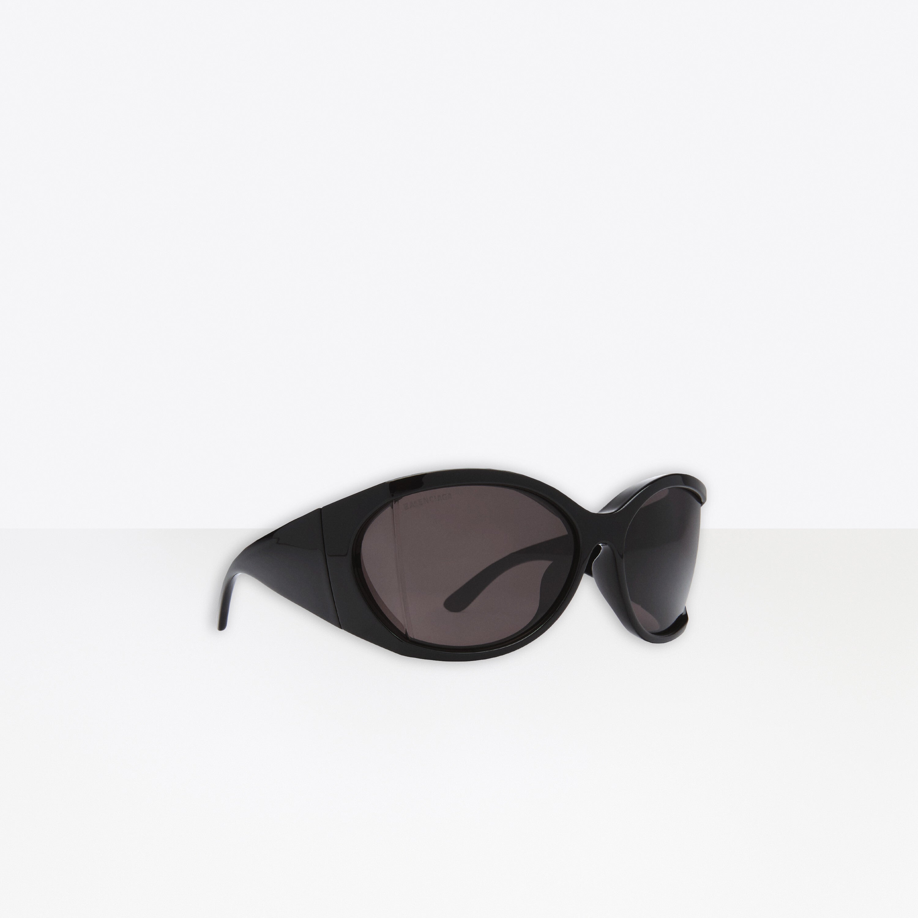 Void butterfly sunglasses with logo