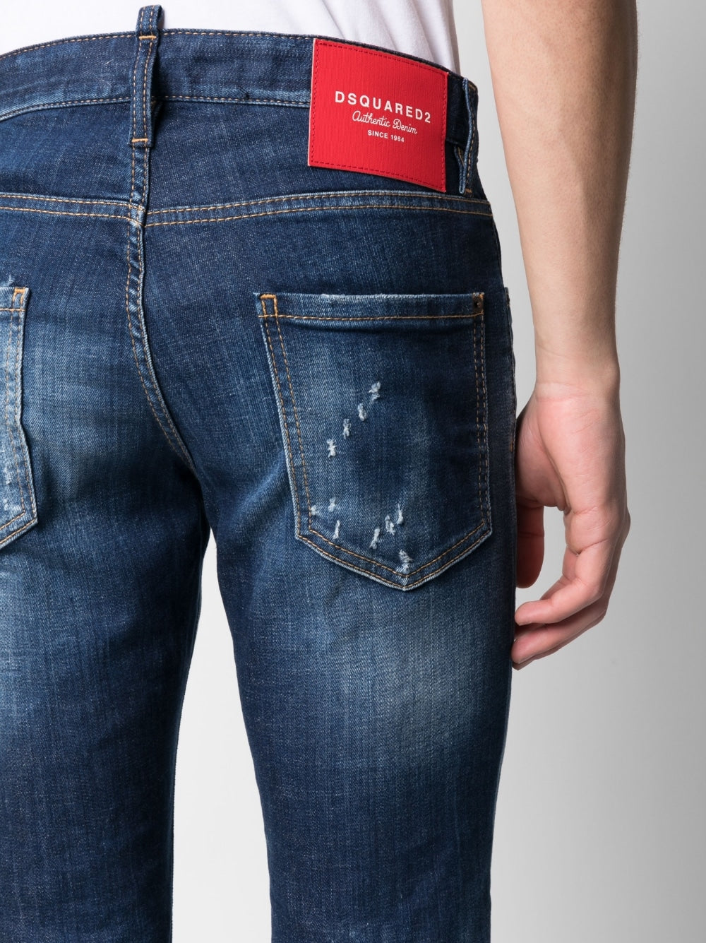 Jeans in denim effetto consumato