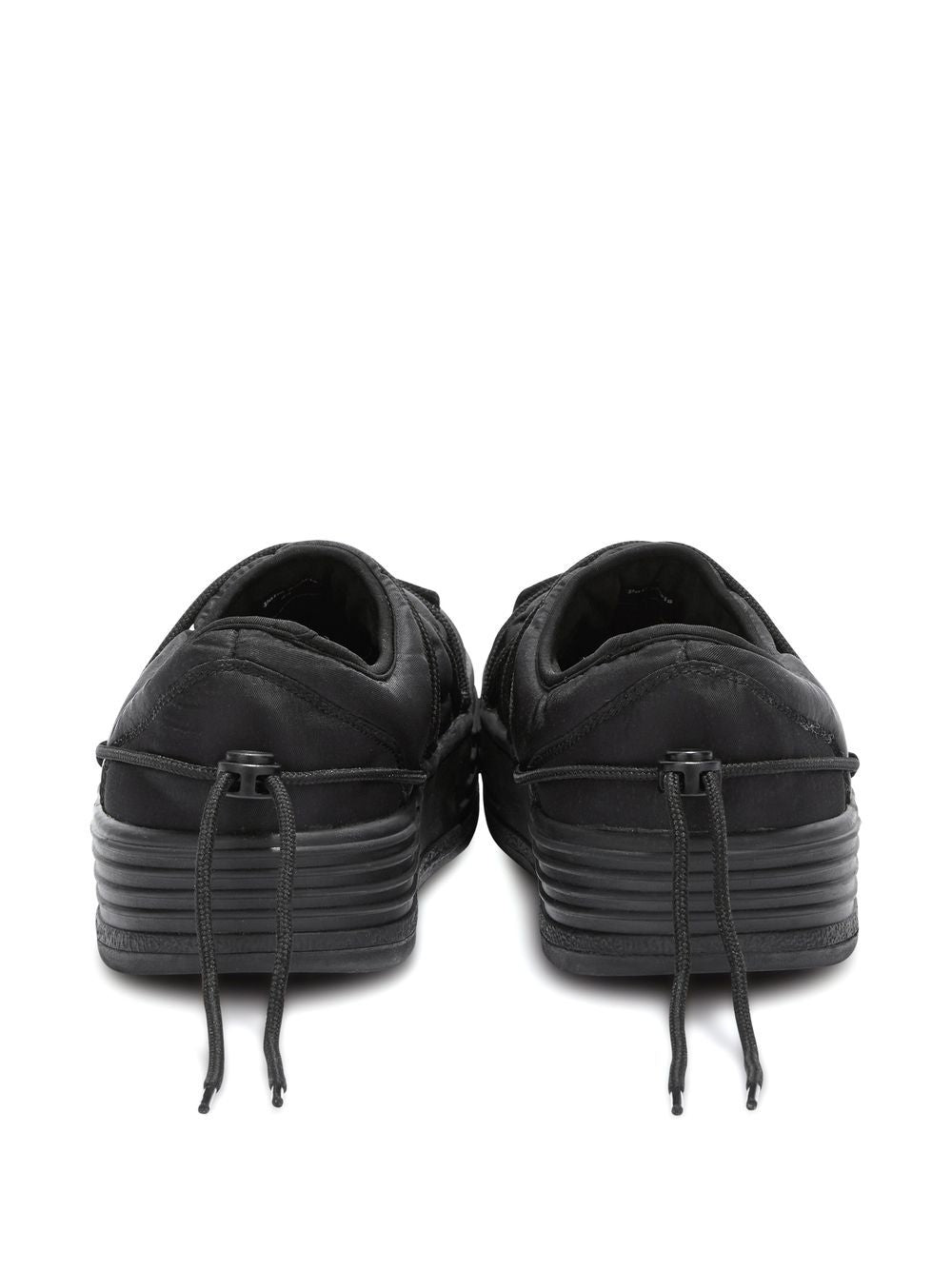 Black Snow Puffed sneakers