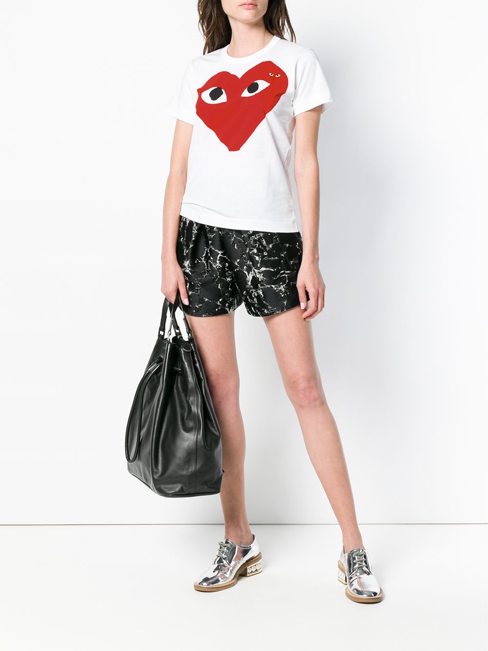 Short sleeves T-shirt with heart