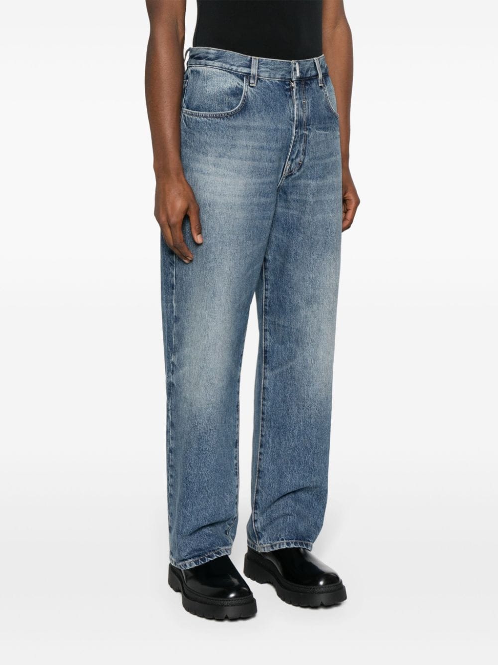 Mid-rise straight-leg jeans<BR/><BR/><BR/>