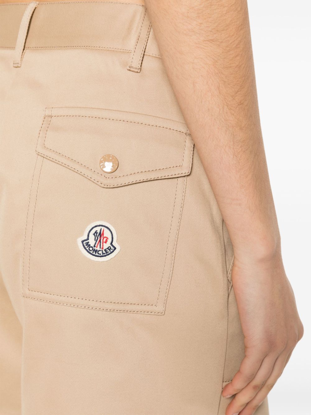 Logo-patch garbadine shorts<BR/><BR/><BR/>