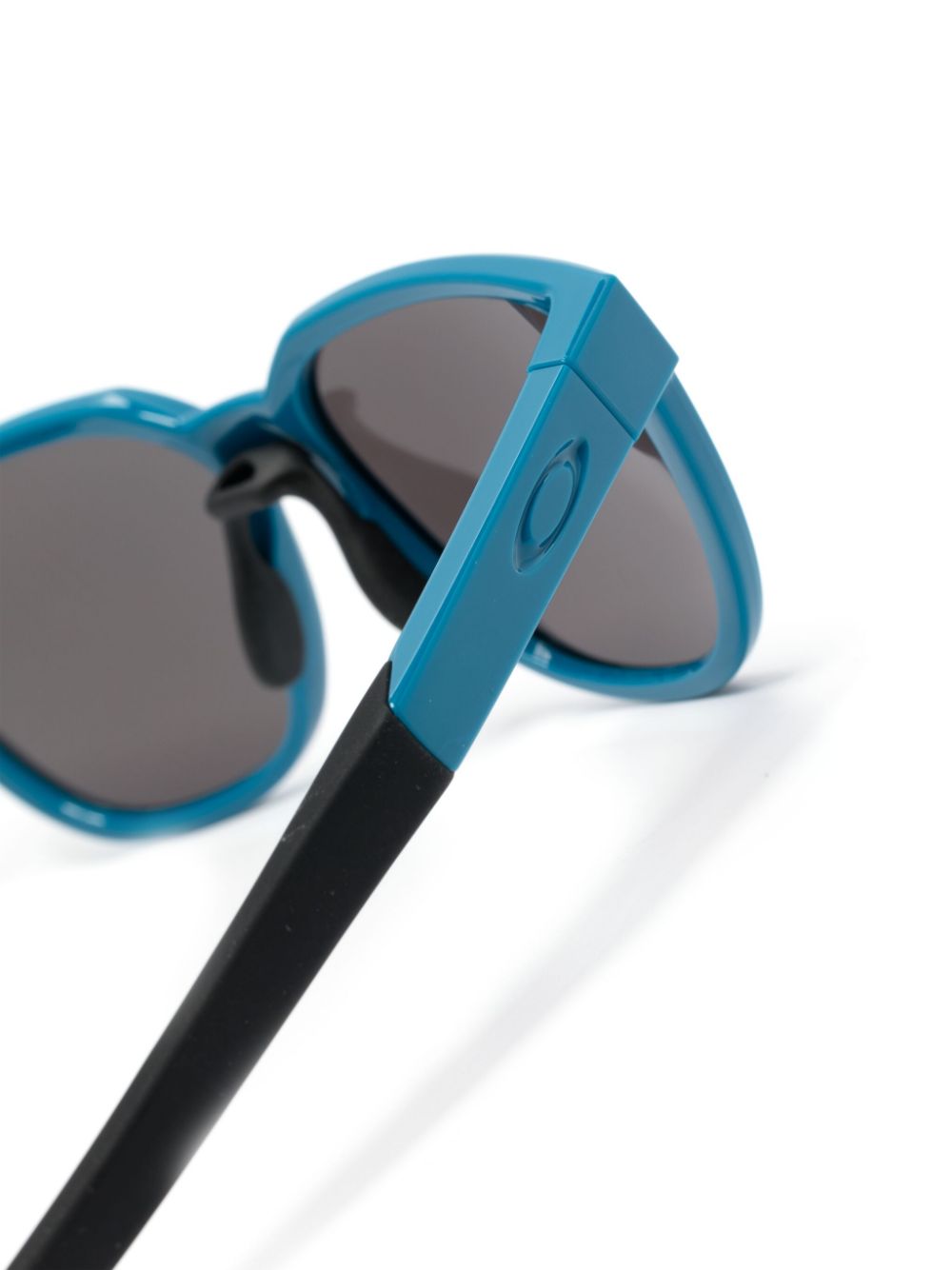 Actuator wraparound-frame sunglasses<BR/><BR/><BR/>