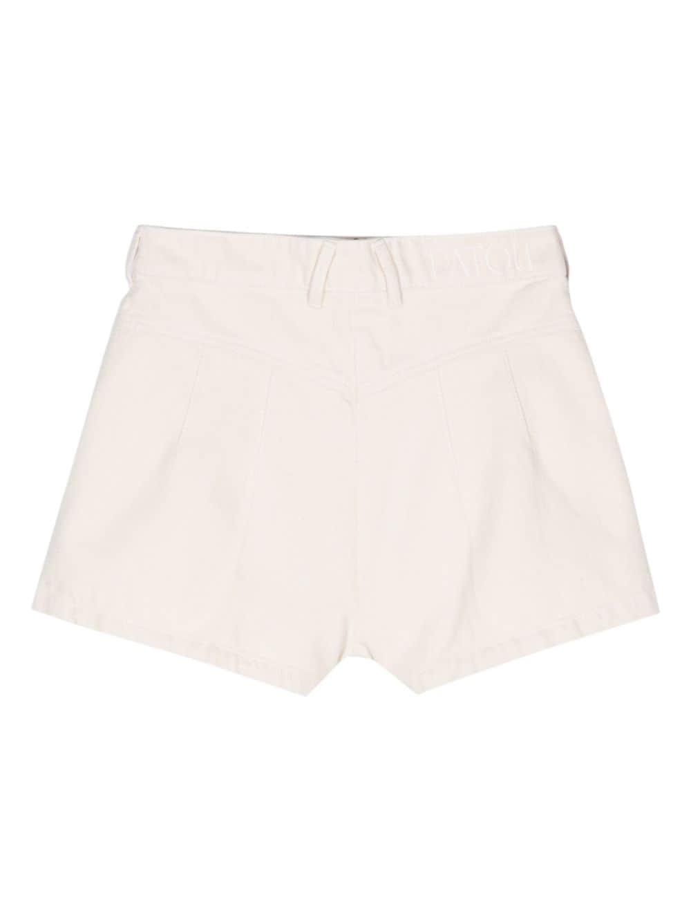 Shorts in cotone con medaglione con logo inciso<br><br><br>