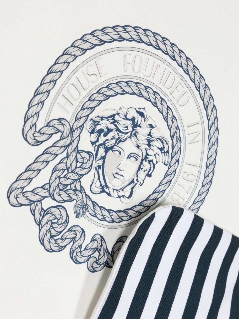Medusa Head-motif jersey blanket<BR/><BR/><BR/>