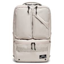 Essential backpack M 8.0