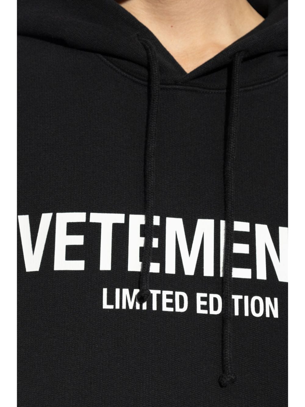 VETEMENTS UA65HD250LWASHED BLACK/WHITE