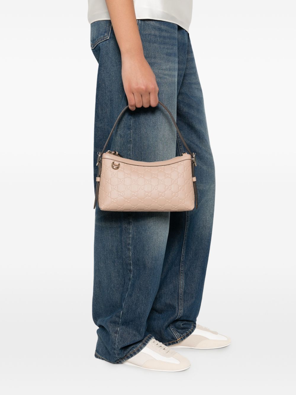 Cameo Embossed Shoulder Bag 847450 AAFDV5753 GUCCI 