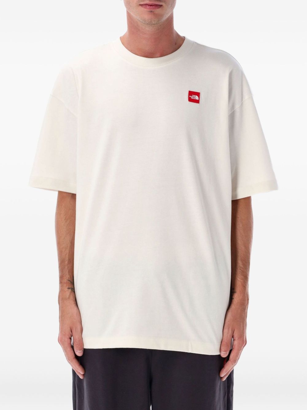 T-Shirt Tnf Red Box<BR/>The North Face® Red Box NF0A8EG5 QLI1 THE NORTH FACE 