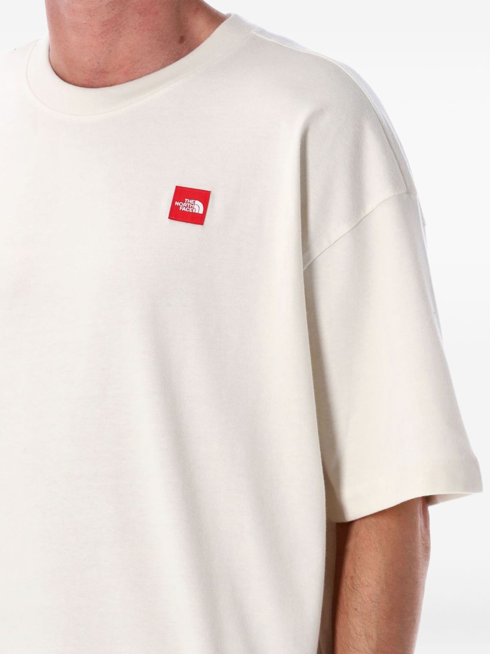 T-Shirt Tnf Red Box<BR/>The North Face® Red Box NF0A8EG5 QLI1 THE NORTH FACE 