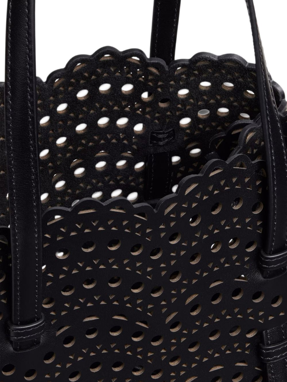 MINA 25 BAG IN PERFORATED CALFSKIN AA1S06725I251 999 ALAÏA 