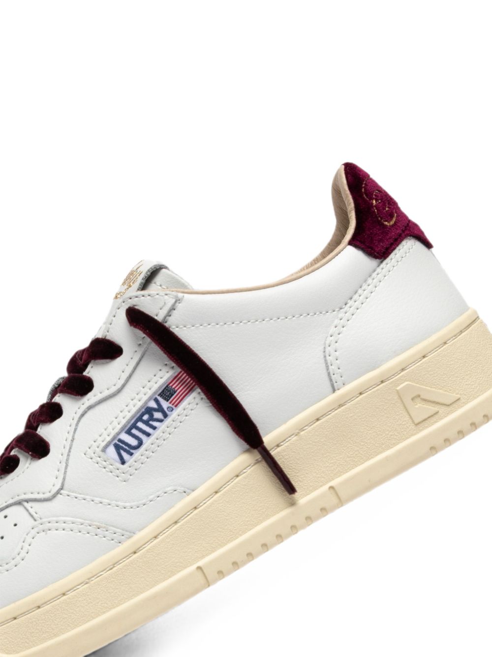 MEDALIST SNEAKERS IN FIG AND SILVER LEATHER AULW VZ01WHITE/FIG AUTRY 