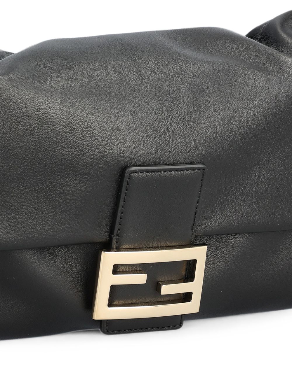 Baguette® Soft Medium bag 8BR856 B1ZKF0QA1 FENDI 