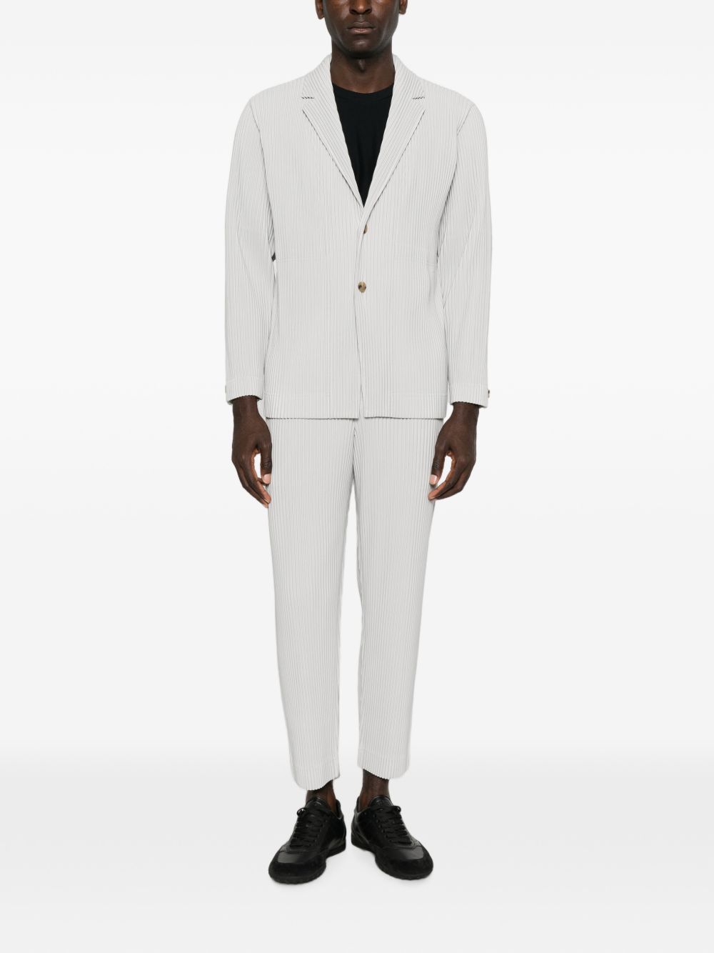 plissé-effect cropped trousers HP68JF550 11 HOMME PLISSÉ ISSEY MIYAKE 