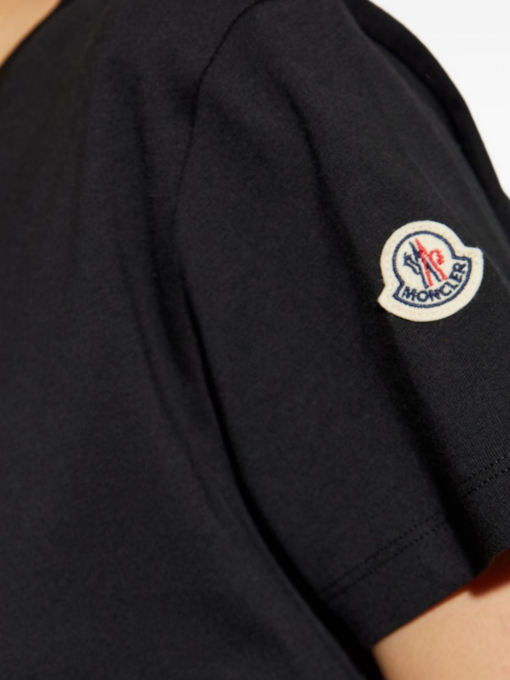 Embroidered Tonal Logo Cotton T-Shirt L20938C00021 89AUO999 MONCLER 