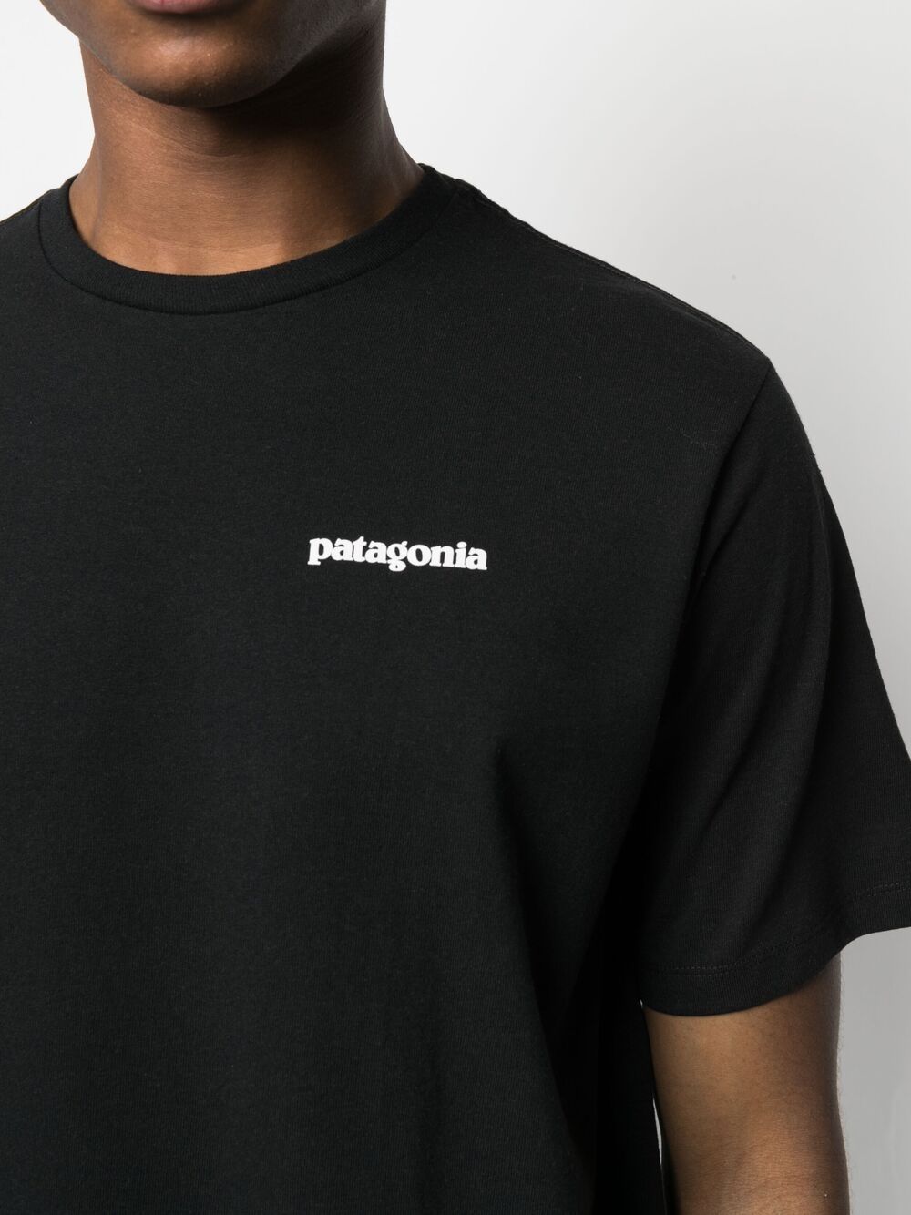 Big logo m t-shirt 38504 BLK PATAGONIA 
