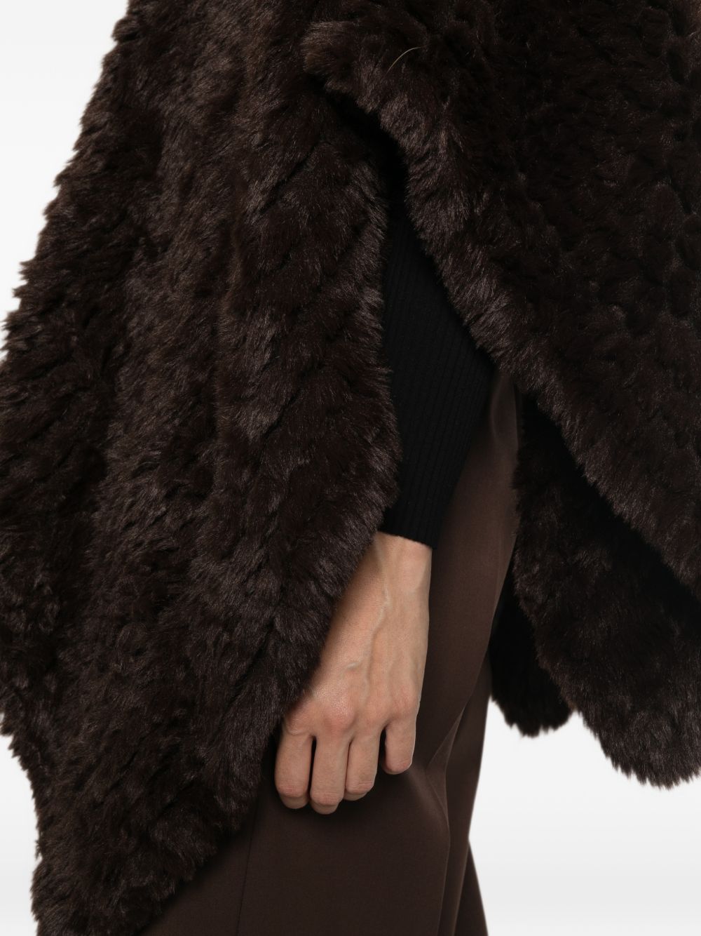 Faux fur cape 107075 A3EHL72 PINKO 