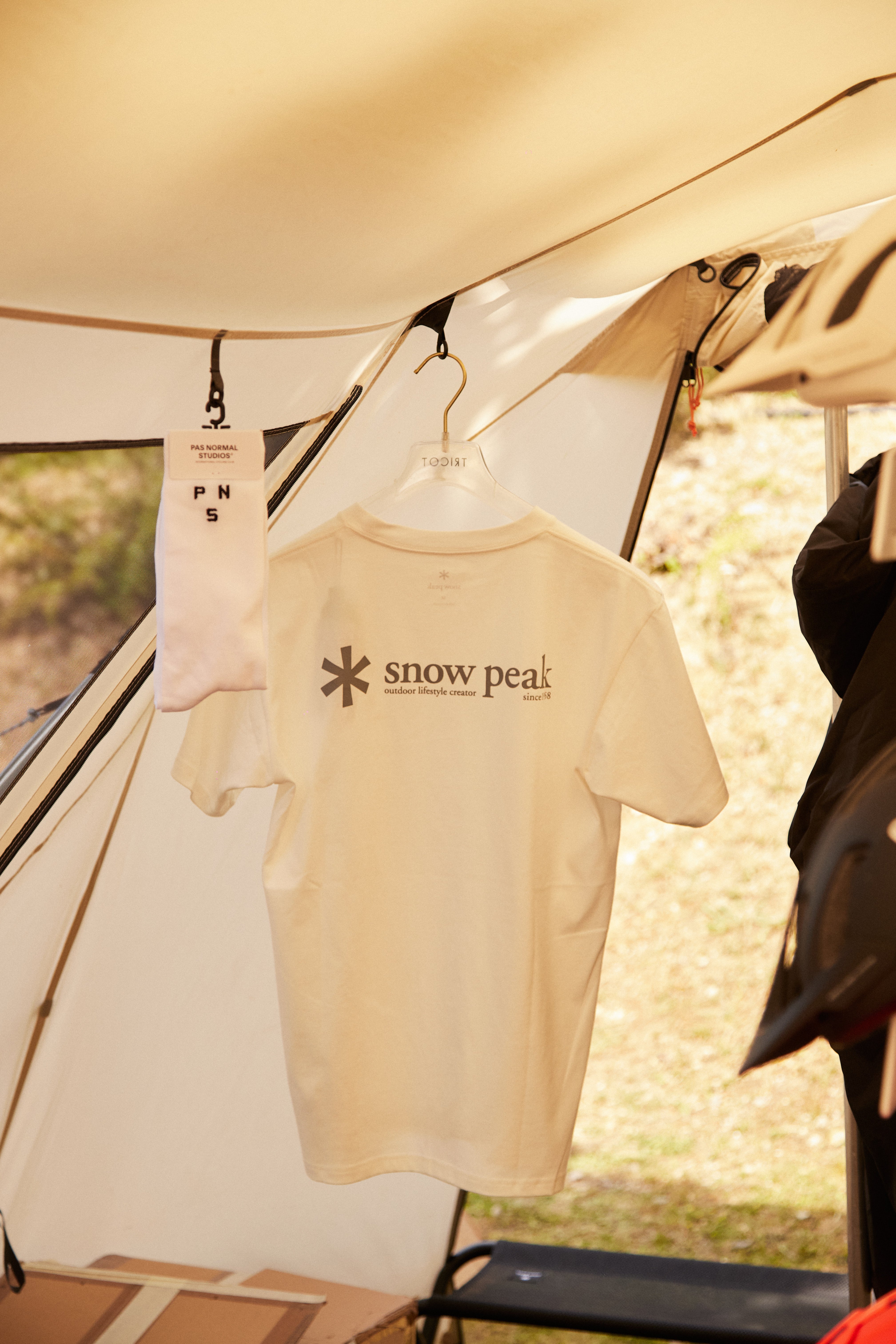 TRICOT & SNOW PEAK