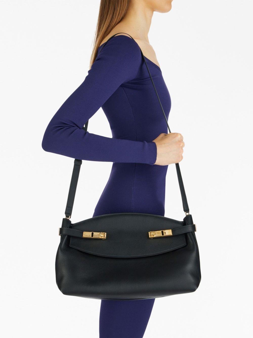 Large Hug  pouch leather bag<BR/><BR/><BR/> HUG POUCH L 766676NERO FERRAGAMO 
