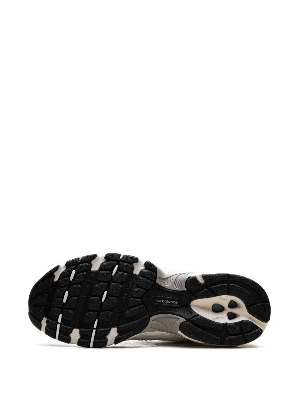 530 "Arid Stone" sneakers<BR/><BR/><BR/> U530CSB SEA SALT NEW BALANCE 