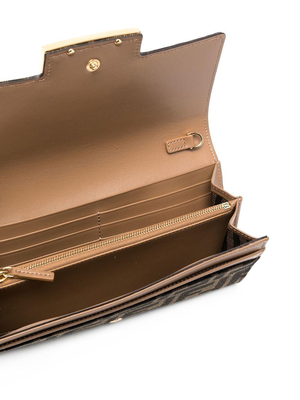Baguette Continental With Chain 8M0365 A98PF0A6E FENDI 
