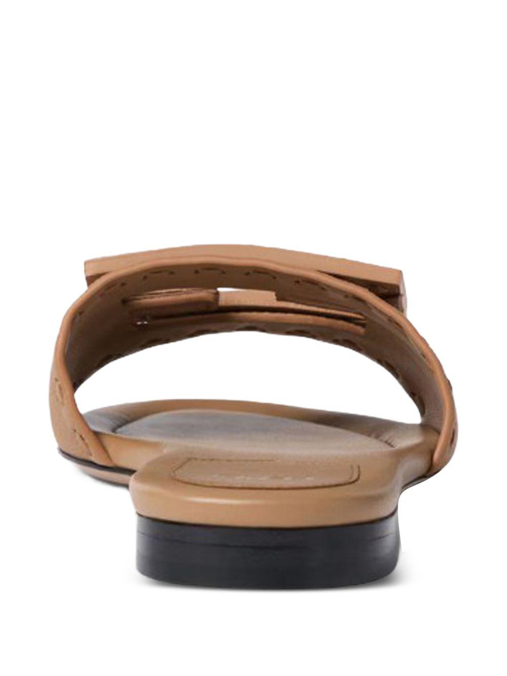 Baguette leather slides 8R8136 AQY2F1WYD FENDI 