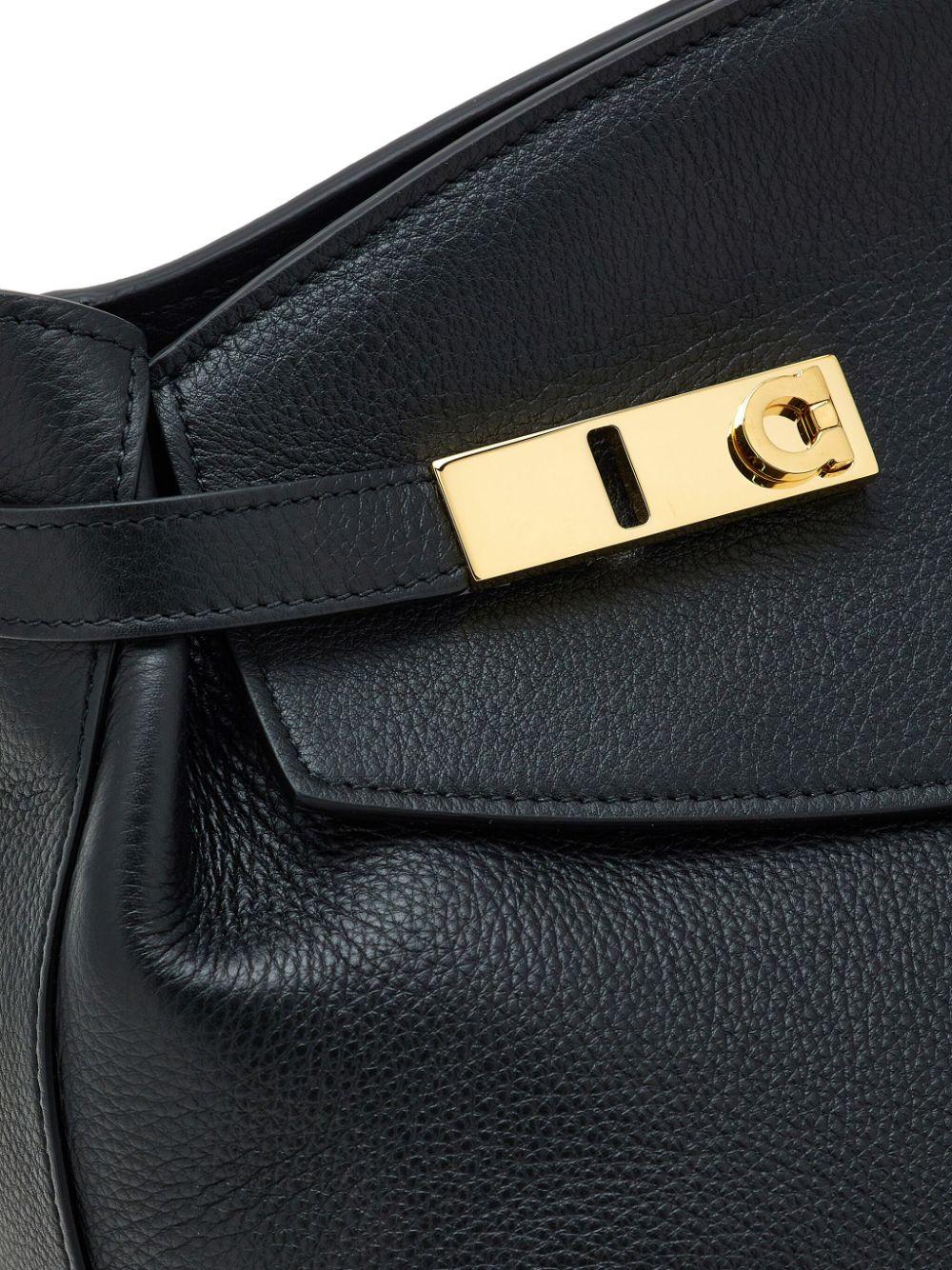 Large Hug  pouch leather bag<BR/><BR/><BR/> HUG POUCH L 766676NERO FERRAGAMO 