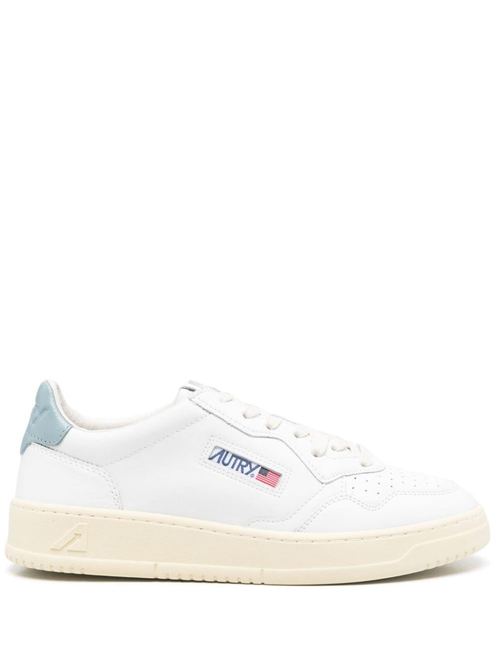 Medalist low sneakers AULM LL79WHT/SLV BLUE AUTRY 